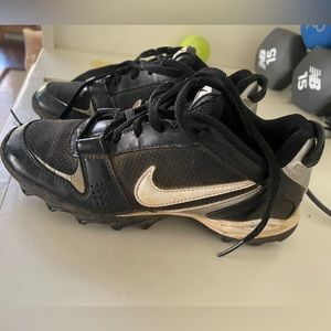 Boys Nike Football Cleats 4Y